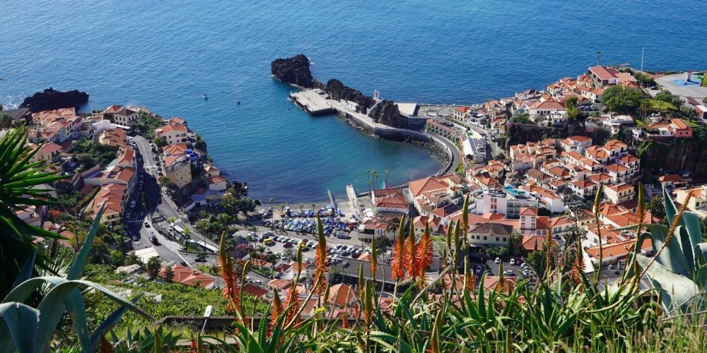 Camara-de-lobos-portugal.jpg