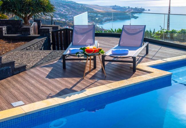 Villa in Santa Cruz - Villa Sunrise View by Homie Villa in Santa Cruz - Villa Sunrise View by Homie