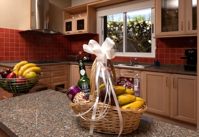 Villa in Santa Cruz - Villa Sunrise View by Homie Villa in Santa Cruz - Villa Sunrise View by Homie