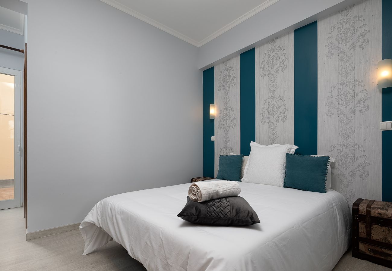 Room for 2 people in Porto Monizwith balcony Room for 2 people in an inn with breakfast included
