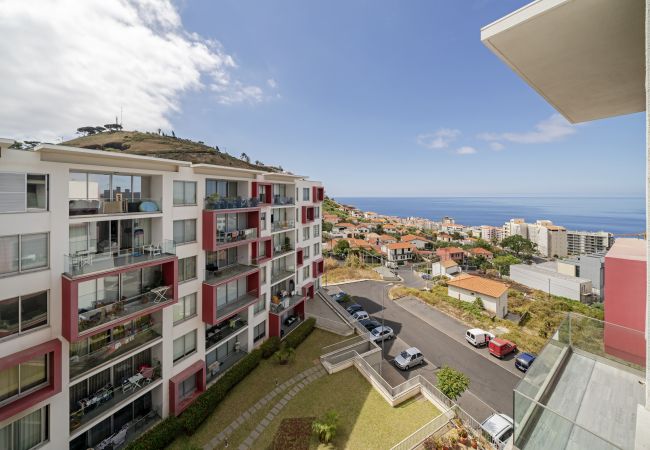Privater Balkonblick Mehrere Merkmale machen dieses Apartment zur perfekten Wahl für Ihren Urlaub auf Madeira.