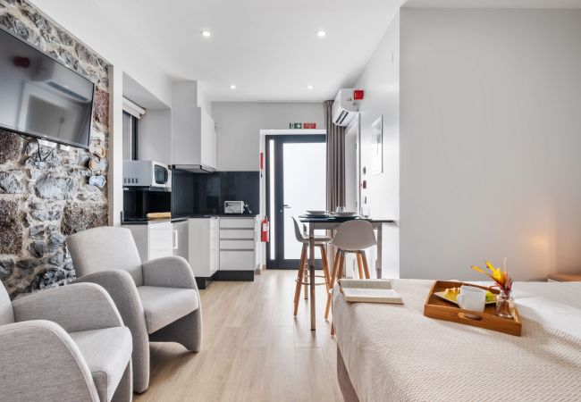 Studio in Paúl do Mar - Seaside Sunset - Surf House by Madeira Sun Travel Studio in Paúl do Mar - Seaside Sunset - Surf House by Madeira Sun Travel