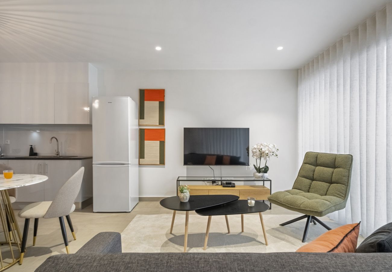 Ferienwohnung in Caniço - Sunflower Gem by Homie