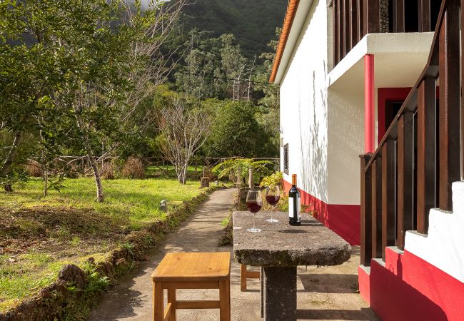 Casa rural en Porto Moniz - Retiro na Natureza by Madeira Sun Travel Casa rural en Porto Moniz - Retiro na Natureza by Madeira Sun Travel