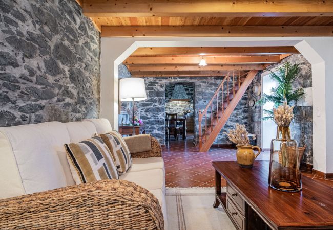 Casa rural en Ponta do Pargo - Rainbow Cottage by Madeira Sun Travel Casa rural en Ponta do Pargo - Rainbow Cottage by Madeira Sun Travel