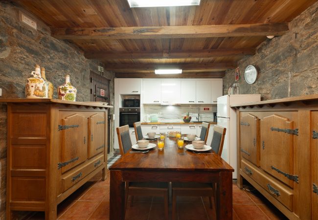 Casa rural en Porto Moniz - King' Shelter by Homie Casa rural en Porto Moniz - King' Shelter by Homie