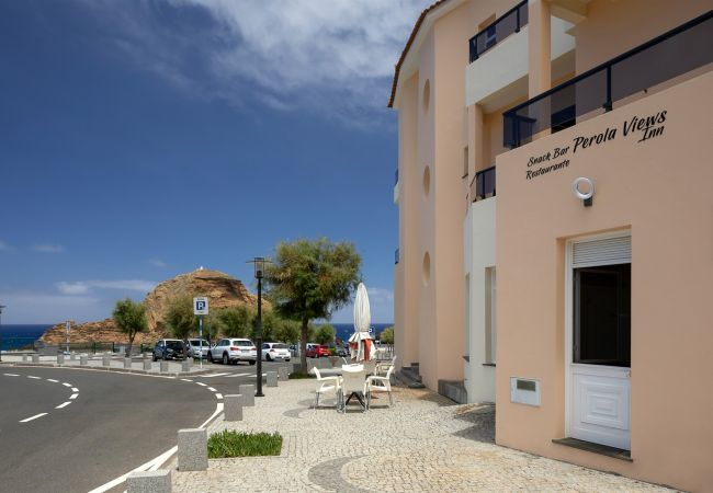 Alquiler por habitaciones en Porto Moniz - Pérola Views Inn 102 by Madeira Sun Travel Alquiler por habitaciones en Porto Moniz - Pérola Views Inn 102 by Madeira Sun Travel
