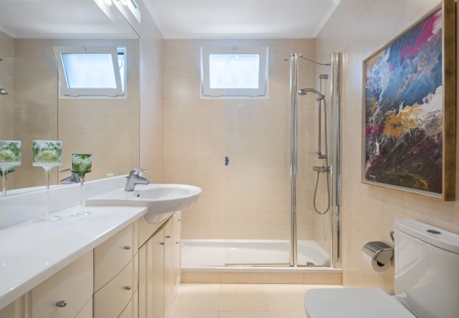 Casa en Estreito Câmara de Lobos - Casa Olimpo by Homie Casa en Estreito Câmara de Lobos - Casa Olimpo by Homie