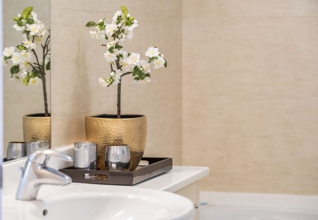 Casa en Estreito Câmara de Lobos - Casa Olimpo by Homie Casa en Estreito Câmara de Lobos - Casa Olimpo by Homie