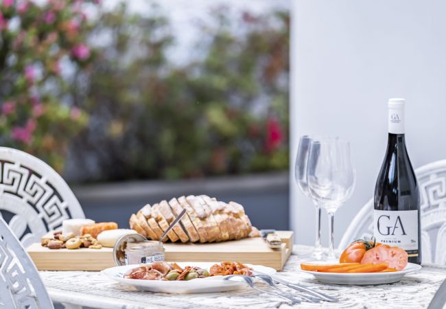 Casa en Estreito Câmara de Lobos - Casa Olimpo by Homie Casa en Estreito Câmara de Lobos - Casa Olimpo by Homie