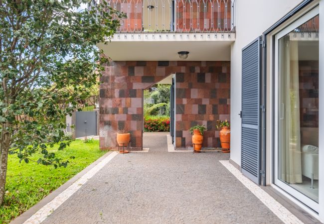 Casa en Estreito Câmara de Lobos - Casa Olimpo by Homie Casa en Estreito Câmara de Lobos - Casa Olimpo by Homie