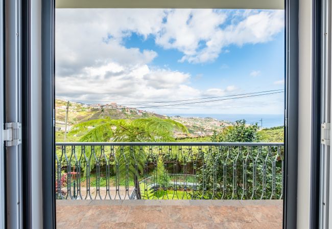 Casa en Estreito Câmara de Lobos - Casa Olimpo by Homie Casa en Estreito Câmara de Lobos - Casa Olimpo by Homie