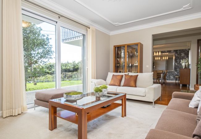 Casa en Estreito Câmara de Lobos - Casa Olimpo by Homie Casa en Estreito Câmara de Lobos - Casa Olimpo by Homie