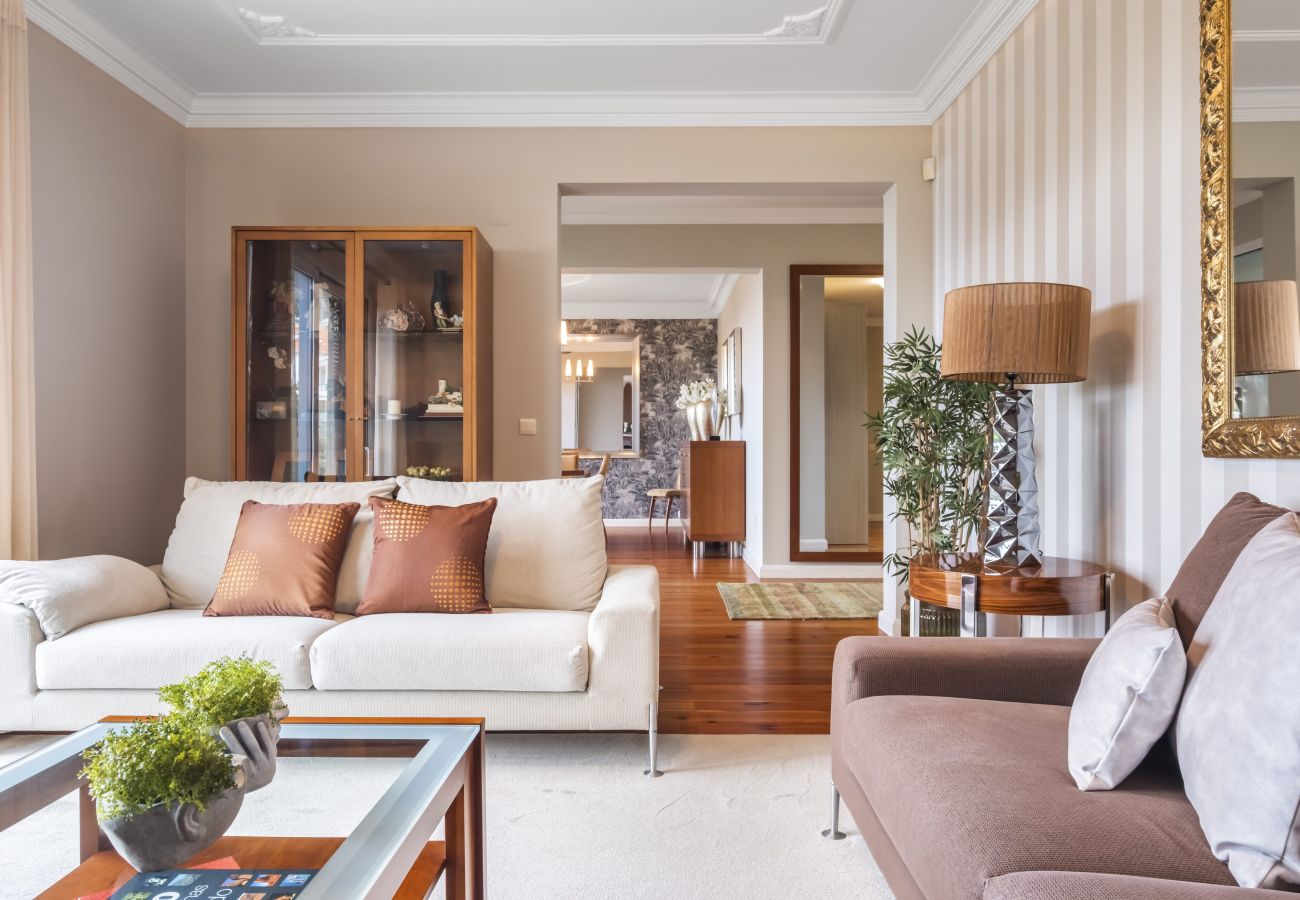 Casa en Estreito Câmara de Lobos - Casa Olimpo by Homie