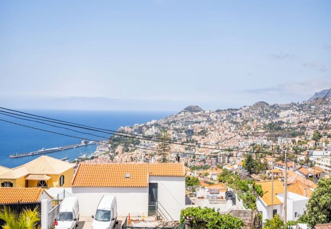 Casa en Funchal - Glimpse of the City by Madeira Sun Travel Casa en Funchal - Glimpse of the City by Madeira Sun Travel