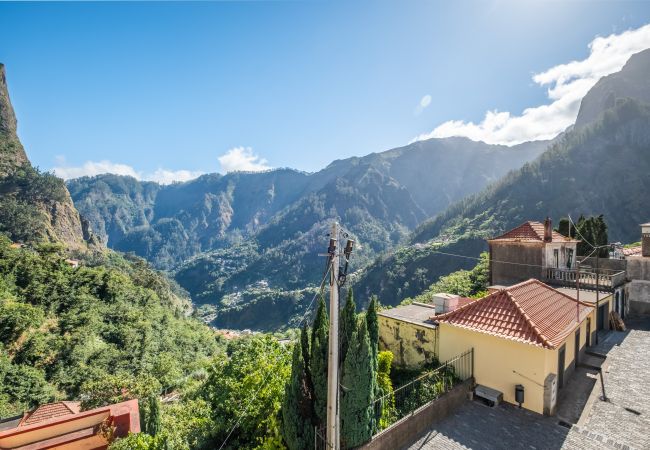 Apartamento en Curral das Freiras - Coração da Madeira - Torre by Madeira Sun Travel Apartamento en Curral das Freiras - Coração da Madeira - Torre by Madeira Sun Travel