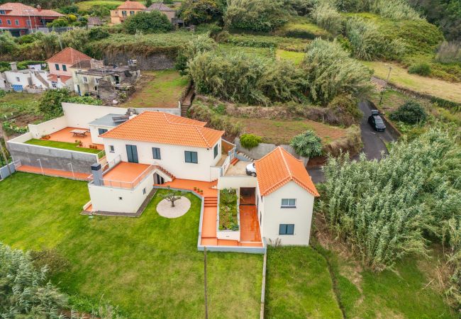 Casa rural en Porto Moniz - Palheiro Simone by Homie Casa rural en Porto Moniz - Palheiro Simone by Homie
