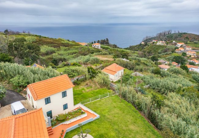 Casa rural en Porto Moniz - Palheiro Simone by Homie Casa rural en Porto Moniz - Palheiro Simone by Homie
