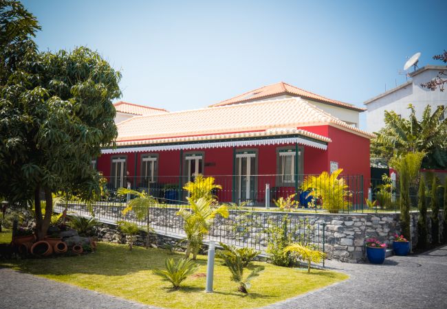 Maison à Ponta do Sol - Quinta da tia Briosa, Casa da Avó Maison à Ponta do Sol - Quinta da tia Briosa, Casa da Avó