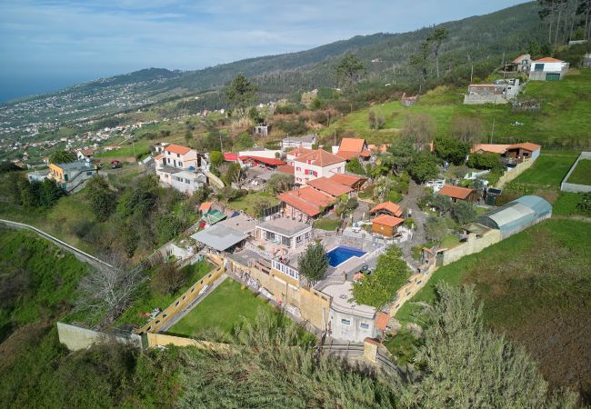 Bungalow à Calheta - Casas Maravilha - Árvore by Homie Bungalow à Calheta - Casas Maravilha - Árvore by Homie
