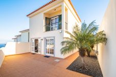 Maison mitoyenne à Santa Cruz - Gaula Residence by Madeira Sun Travel Maison mitoyenne à Santa Cruz - Gaula Residence by Madeira Sun Travel