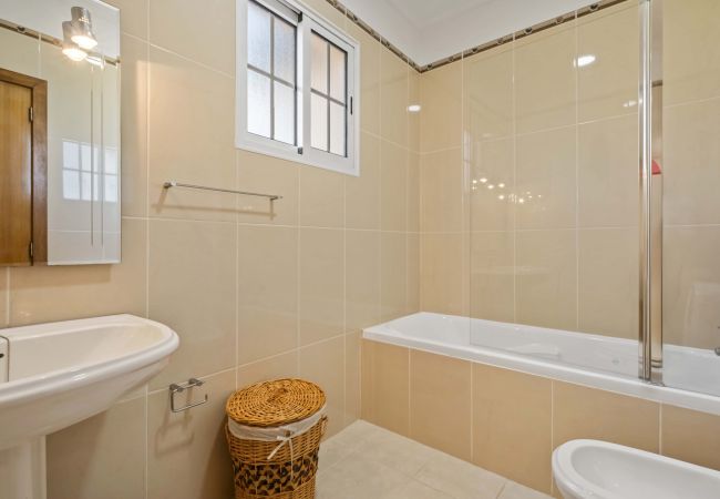 Maison à Ponta Delgada - Palm Tree House by Madeira Sun Travel Maison à Ponta Delgada - Palm Tree House by Madeira Sun Travel