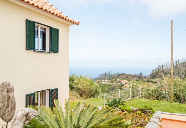 Gîte Rural à Porto Moniz - Palheiro Simone by Homie