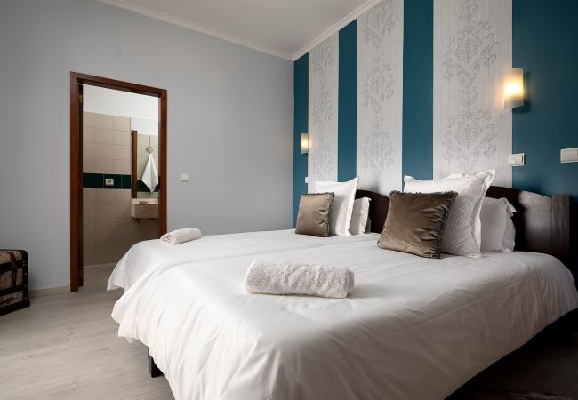 Quarto em Porto Moniz - Pérola Views Inn - Suite by Madeira Sun Travel Quarto em Porto Moniz - Pérola Views Inn - Suite by Madeira Sun Travel
