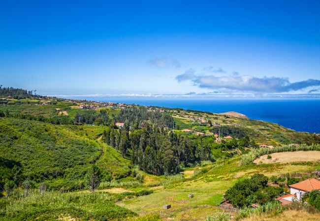 Casa rural em Ponta do Pargo - Rainbow Cottage by Madeira Sun Travel Casa rural em Ponta do Pargo - Rainbow Cottage by Madeira Sun Travel