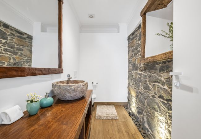 Alojamento de turismo rural em Ponta do Sol - Casas da Luz - Casa da Mãe by Homie Alojamento de turismo rural em Ponta do Sol - Casas da Luz - Casa da Mãe by Homie