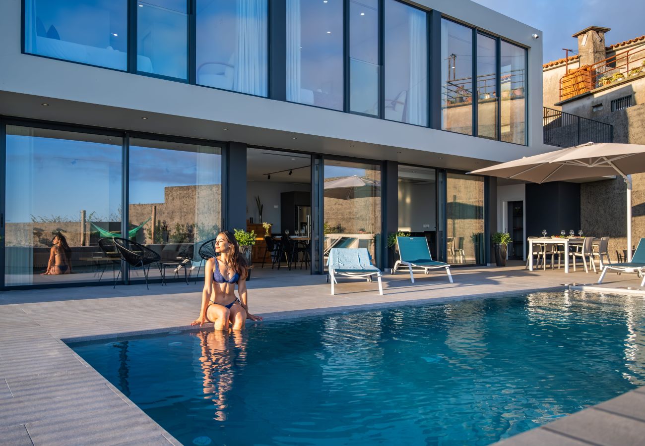 Villa em Fajã da Ovelha - Villa Elysian Oasis by Homie