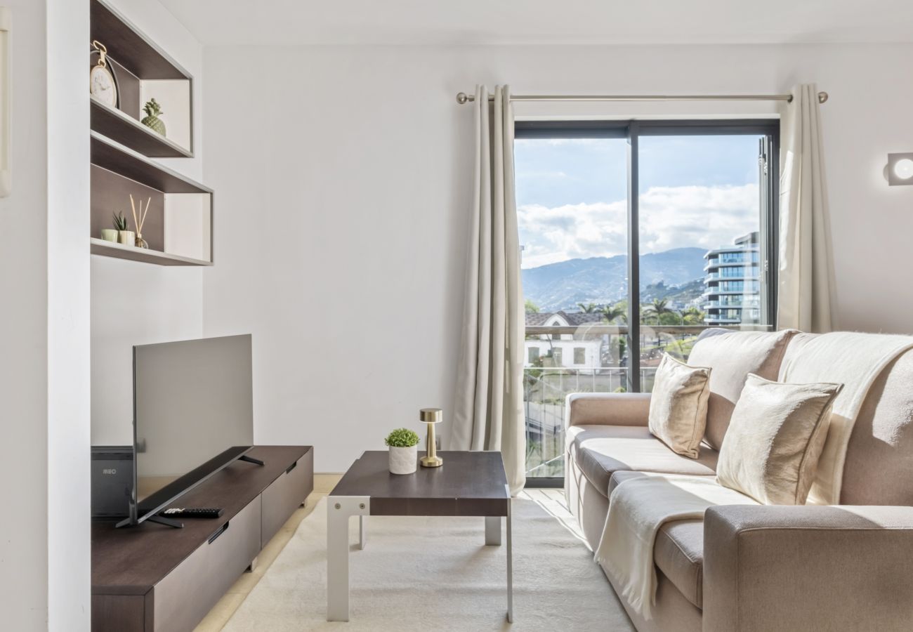 Apartamento em Funchal - Fórum Garden View 5A by Madeira Sun Travel