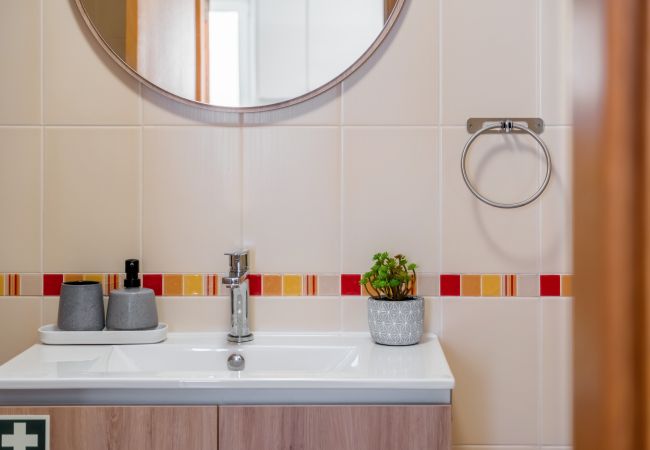 Apartamento em Caniço - Sunflower Stay by Homie Apartamento em Caniço - Sunflower Stay by Homie