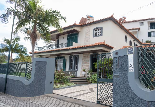 House in Funchal - Gem of a House by Madeira Sun Travel House in Funchal - Gem of a House by Madeira Sun Travel