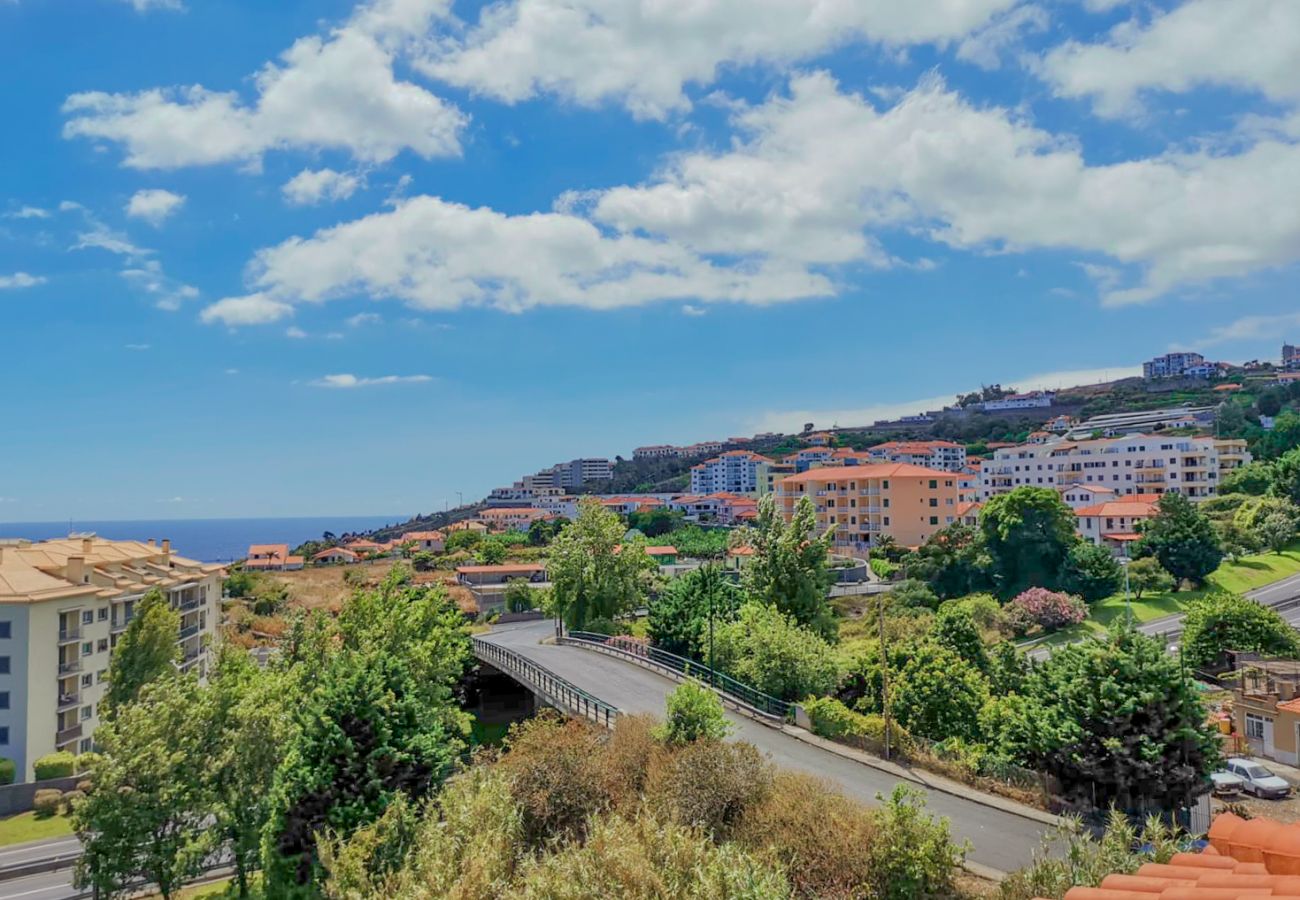 Apartment in Santa Cruz - Caniço Penthouse by Homie Apartment in Santa Cruz - Caniço Penthouse by Homie