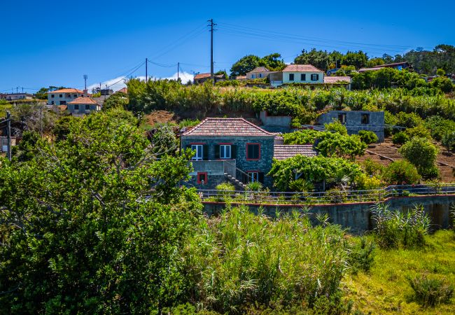 Cottage in Ponta do Pargo - Rainbow Cottage by Madeira Sun Travel Cottage in Ponta do Pargo - Rainbow Cottage by Madeira Sun Travel