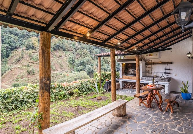 Cottage in São Roque do Faial - Ivy Cottage by Madeira Sun Travel Cottage in São Roque do Faial - Ivy Cottage by Madeira Sun Travel