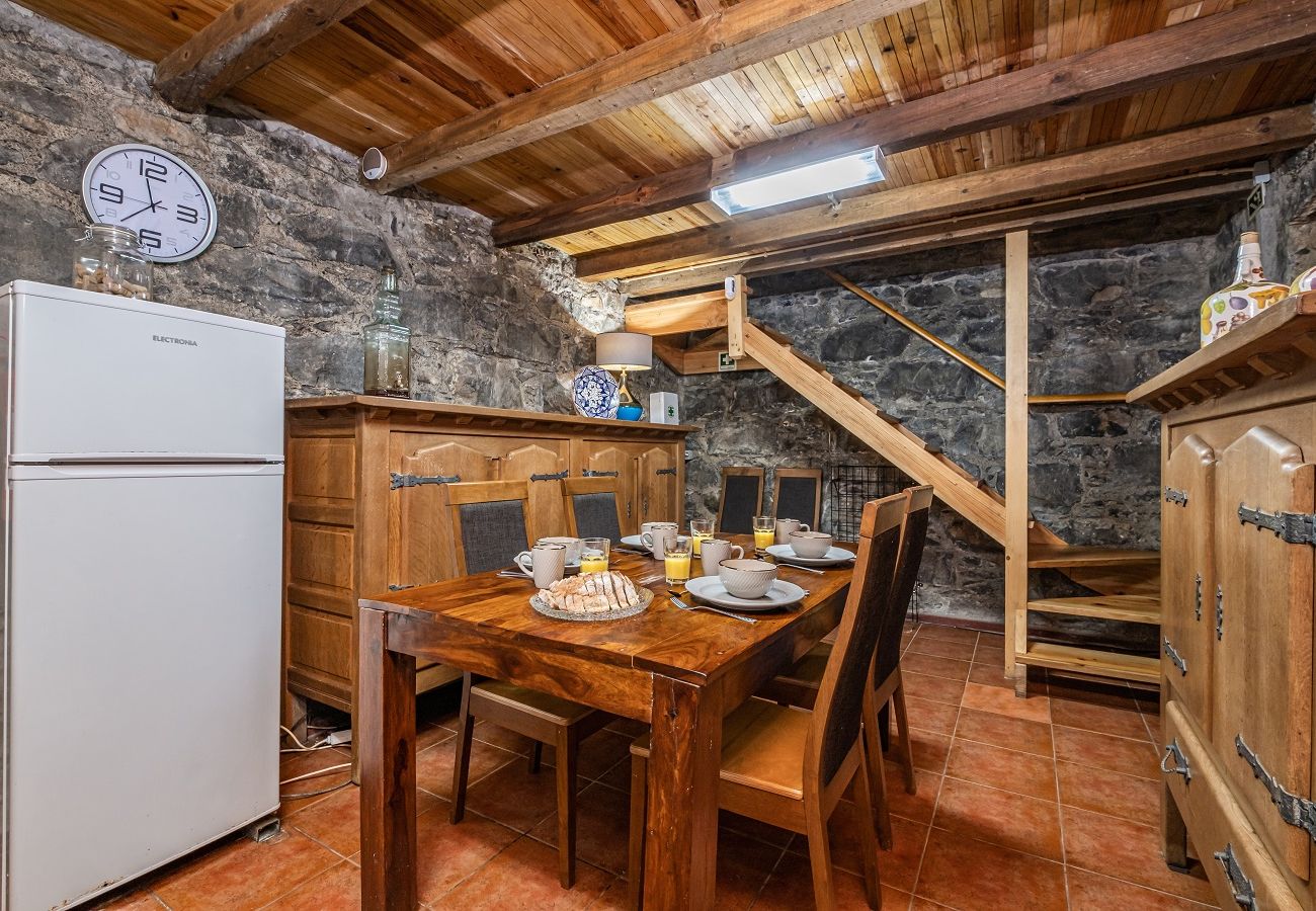 Cottage in Porto Moniz - King' Shelter by Homie Cottage in Porto Moniz - King' Shelter by Homie