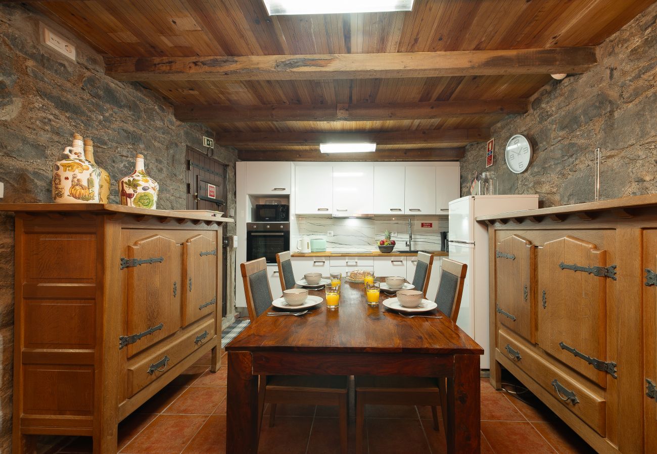 Cottage in Porto Moniz - King' Shelter by Homie Cottage in Porto Moniz - King' Shelter by Homie