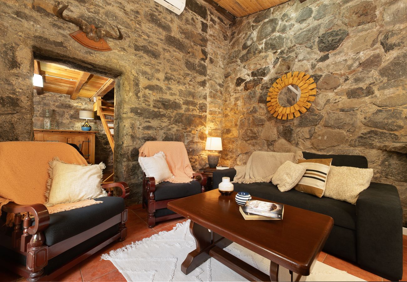 Cottage in Porto Moniz - King' Shelter by Homie Cottage in Porto Moniz - King' Shelter by Homie