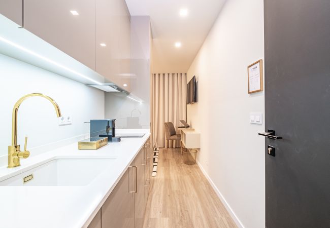 Rent by room in Machico - Machim D'Arfet House 101 by Madeira Sun Travel Rent by room in Machico - Machim D'Arfet House 101 by Madeira Sun Travel