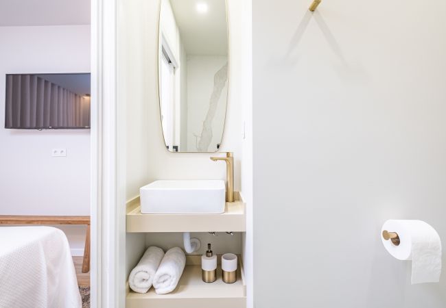 Rent by room in Machico - Machim D'Arfet House 102 by Madeira Sun Travel Rent by room in Machico - Machim D'Arfet House 102 by Madeira Sun Travel