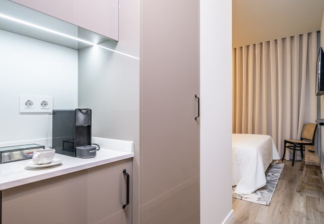 Rent by room in Machico - Machim D'Arfet House 202 by Madeira Sun Travel Rent by room in Machico - Machim D'Arfet House 202 by Madeira Sun Travel