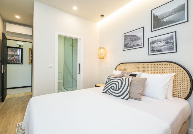 Rent by room in Machico - Machim D'Arfet House 202 by Madeira Sun Travel Rent by room in Machico - Machim D'Arfet House 202 by Madeira Sun Travel