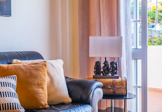 Terraced House in Santa Cruz - Gaula Residence by Madeira Sun Travel Terraced House in Santa Cruz - Gaula Residence by Madeira Sun Travel