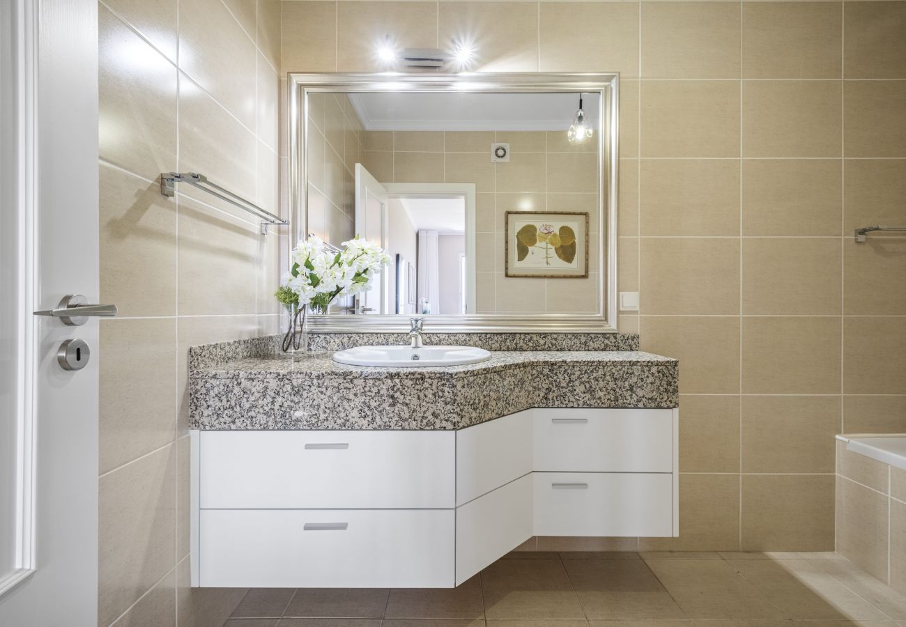 Apartment in Santa Cruz - Hideaway Apartment by Madeira Sun Travel Apartment in Santa Cruz - Hideaway Apartment by Madeira Sun Travel