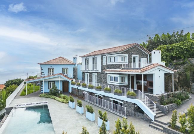 Farm stay in Ponta do Sol - Casas da Luz - Casa da Latada by Homie