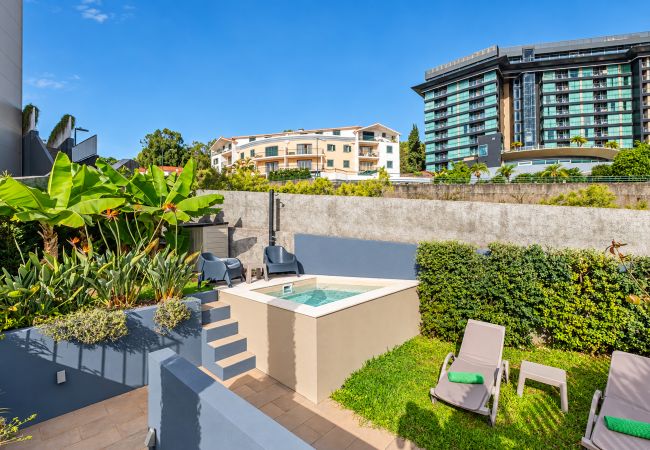 Apartment in Funchal - Luna Rossa - Gazebo Bay by Homie