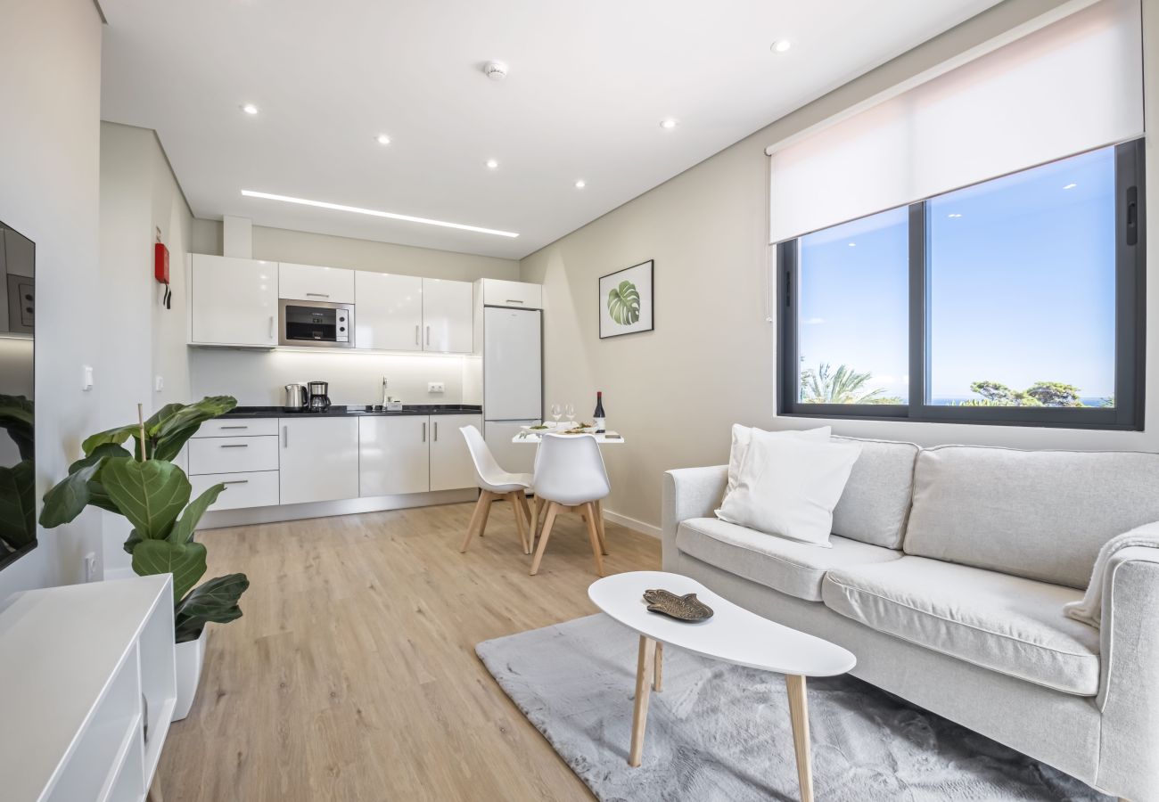 Apartment in Caniço - Casa da Oliveira III by Homie