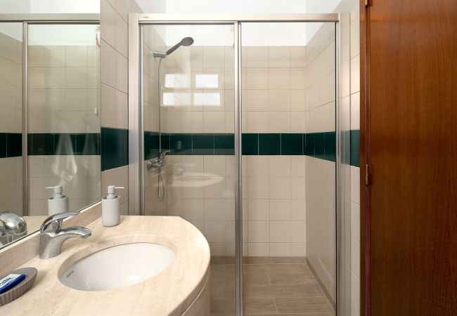 Rent by room in Porto Moniz - Pérola Views Inn 108 by Madeira Sun Travel Rent by room in Porto Moniz - Pérola Views Inn 108 by Madeira Sun Travel